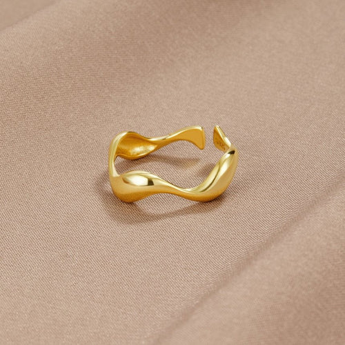 Aurelia | Women’s Open Band Ring | Wave Shape Gold Tone Everyday Jewellery-Ring-Eltrendio