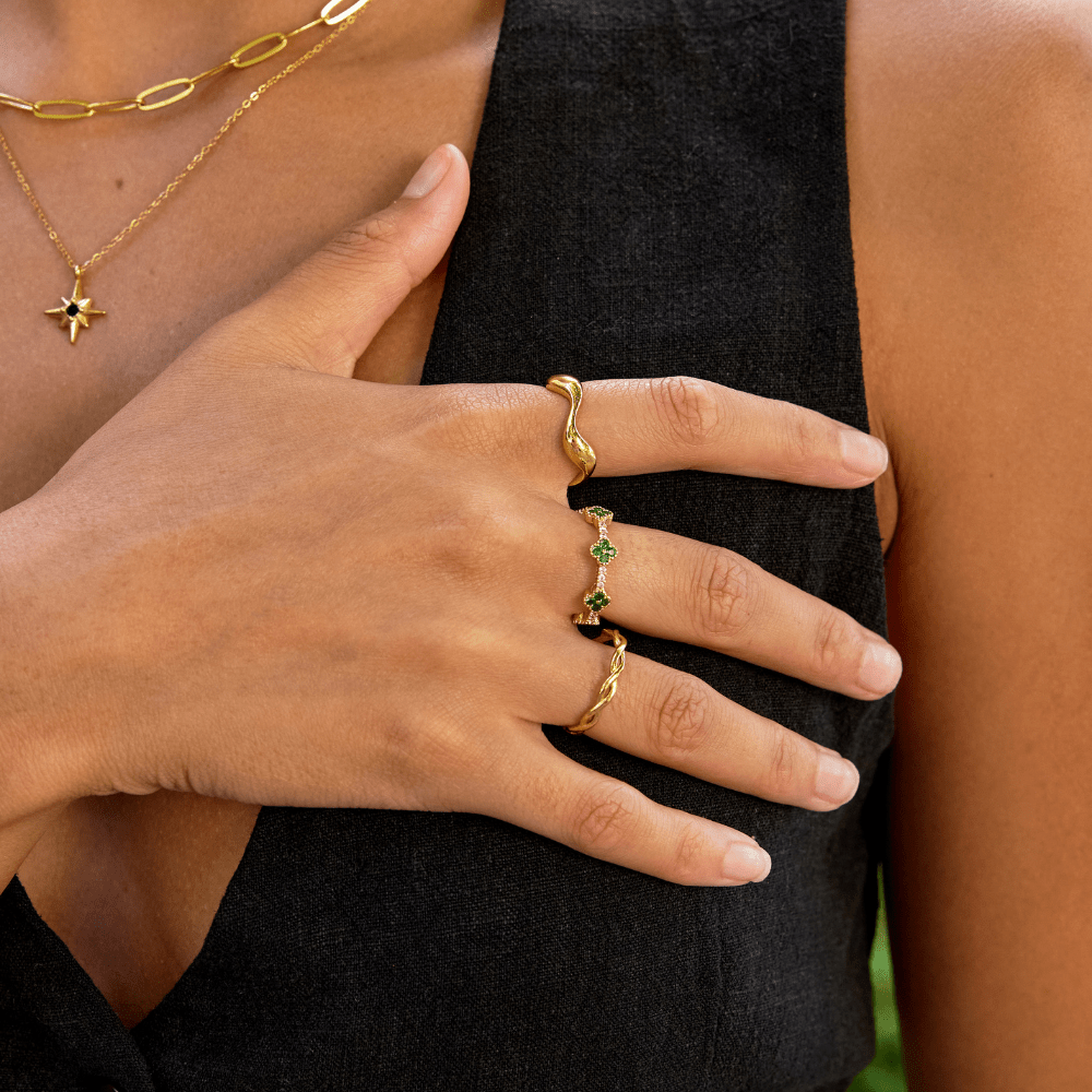 Aurelia | Women’s Open Band Ring | Wave Shape Gold Tone Everyday Jewellery-Ring-Eltrendio