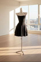 Amelia | Women's Halter Skater Dress | Glitter · Eltrendio