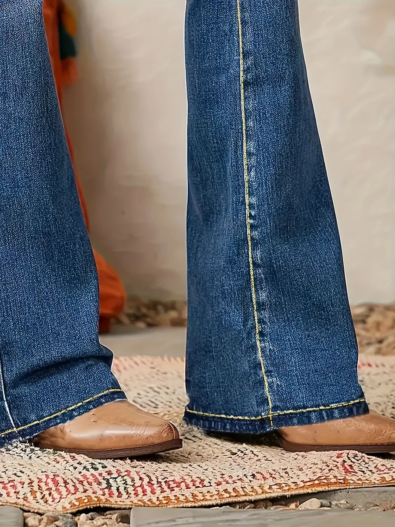 Freya | Women's Flare Jeans | High-Waist · Eltrendio