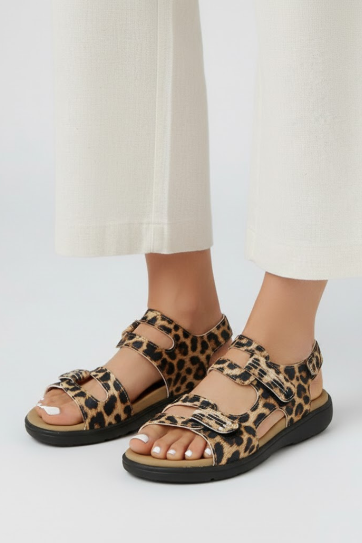 Lucy | Women's Wide Fit Sandals | Touch Fastening · Eltrendio