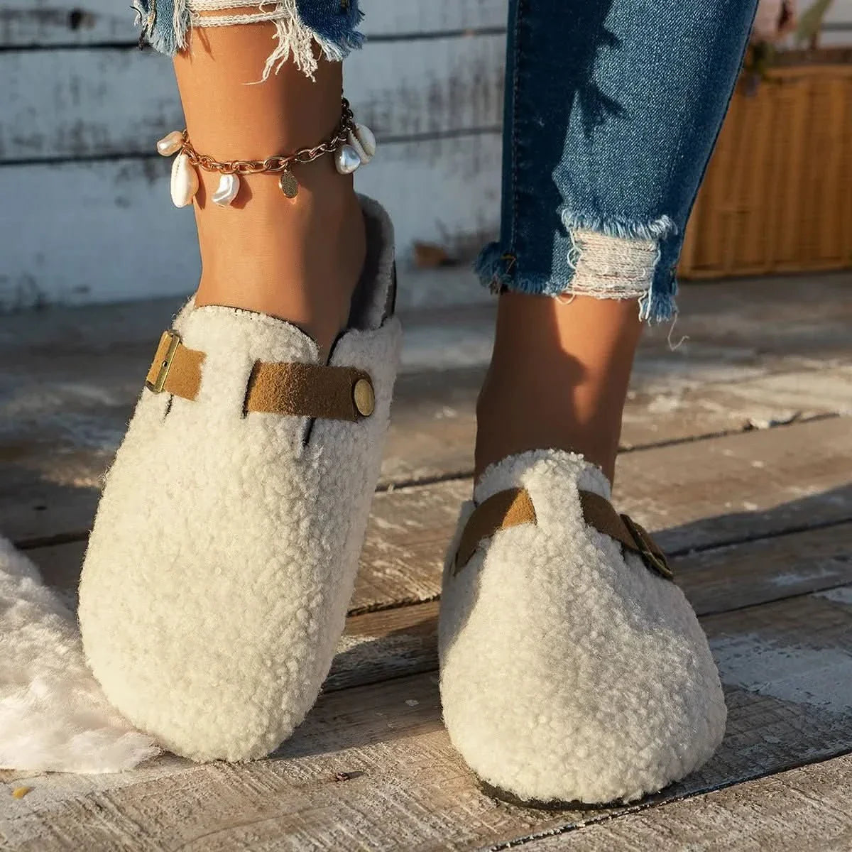 Lily | Women’s Buckle Detail Slippers | Closed Toe Slip On Indoor Footwear-Women Shoes-Eltrendio