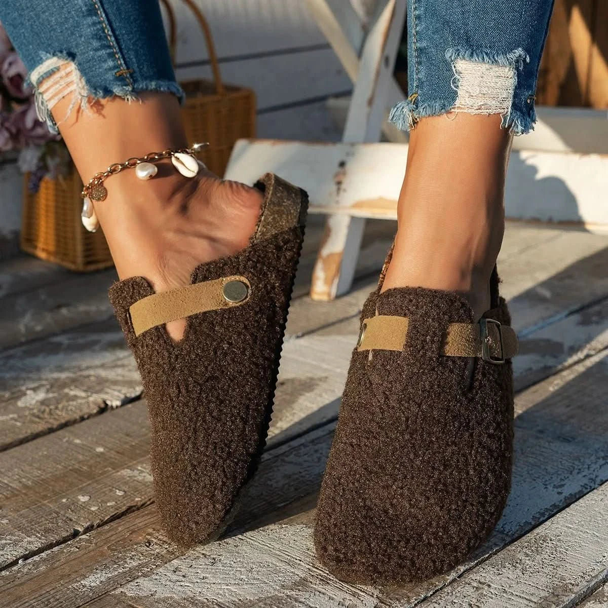 Lily | Women’s Buckle Detail Slippers | Closed Toe Slip On Indoor Footwear-Women Shoes-Eltrendio