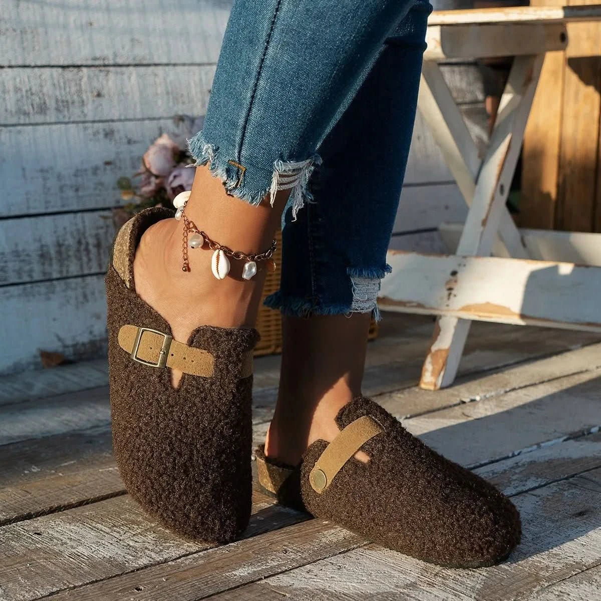 Lily | Women’s Buckle Detail Slippers | Closed Toe Slip On Indoor Footwear-Women Shoes-Eltrendio