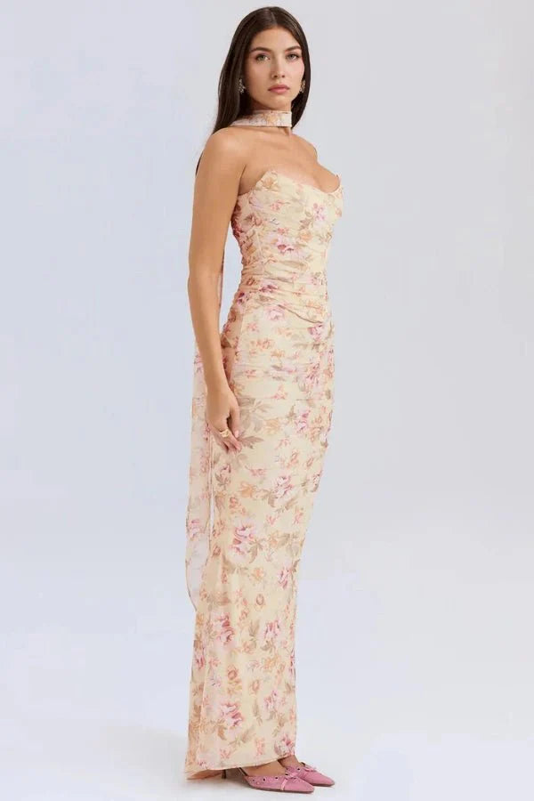 Hailey - Image 16